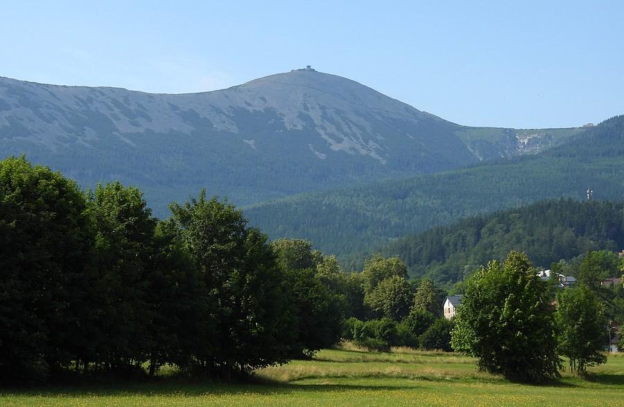 Śnieżka widziana spod Karpacza