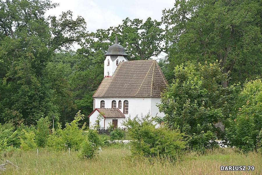 Roszczyce - Kościół Rzymskokatolicki pw. Wniebowzięcia NMP