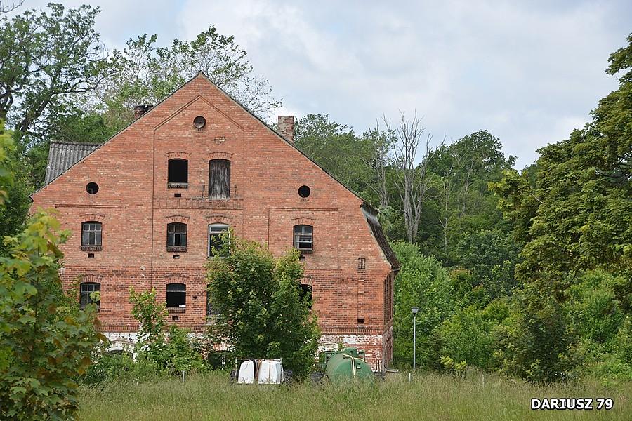 Dwór w Roszczycach