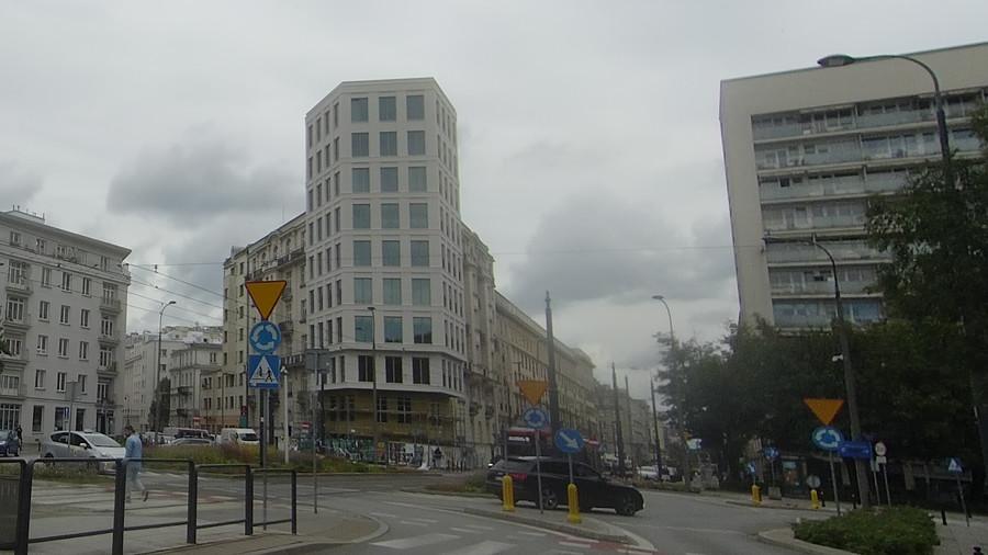Budowa "szkieletora" na Placu Politechniki dobiega końca (od 1993r)