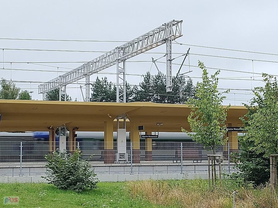 Stacja Ożarów Mazowiecki