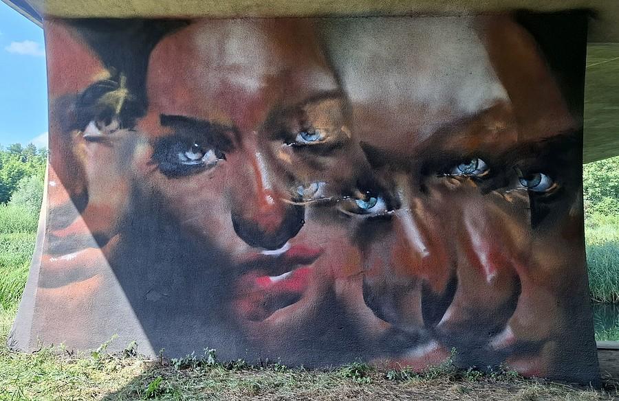 Jeden z nowych murali