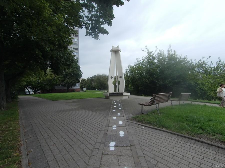 Pomnik rozstrzelanych Powstańców 27.09.1944
