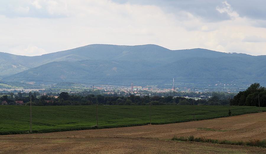 Kalenica 964 m n.p.m i Słoneczna 949 m n.p.m, w dole Bielawa
