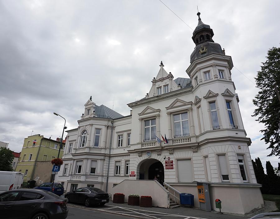 Villa Froehlicha, budynek urzędu miejskiego w Bielawie