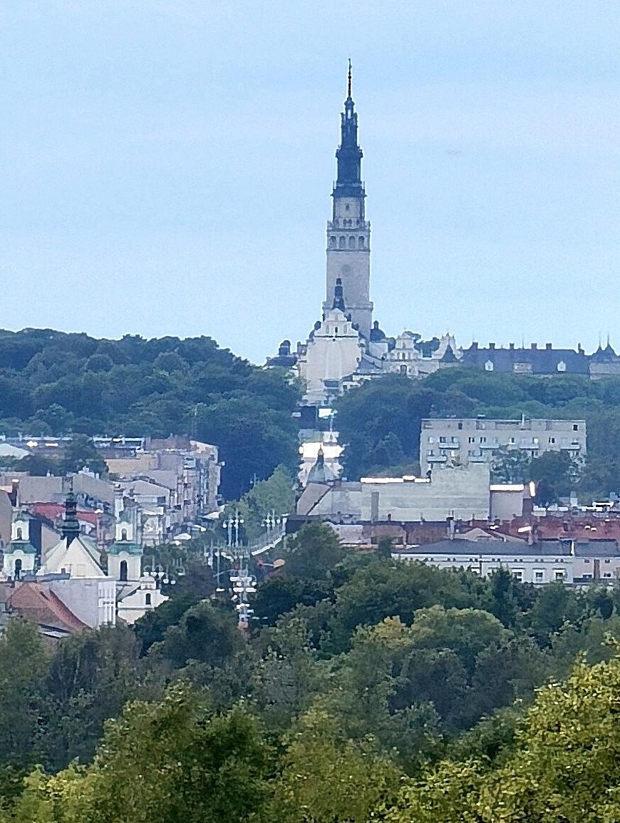 Jasna Góra ze Złotej Góry.