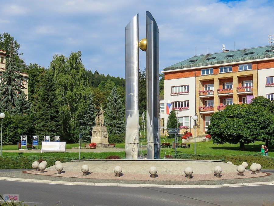Luhačovice - fontanna na Masarykovej