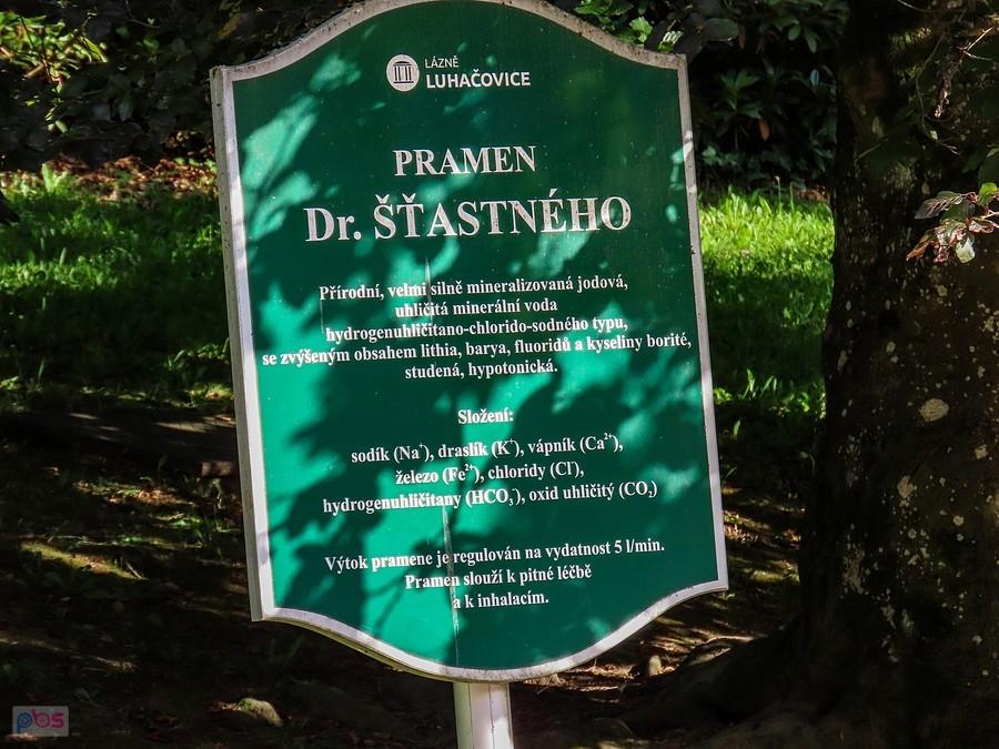 Zdrowa woda ze źródełka Dr. Šťastného
