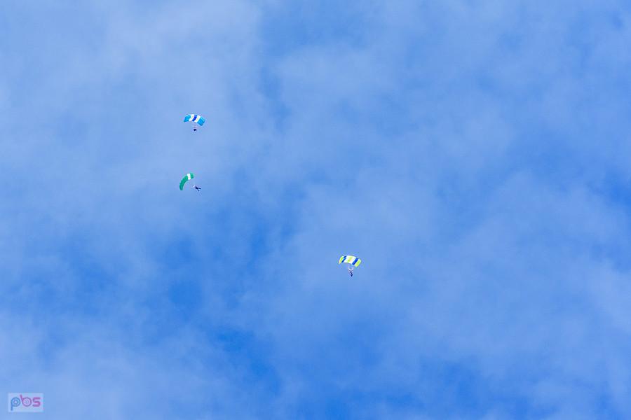 Spadochroniarze z grupy Sky Magic - AirShow Rudniki 2025.