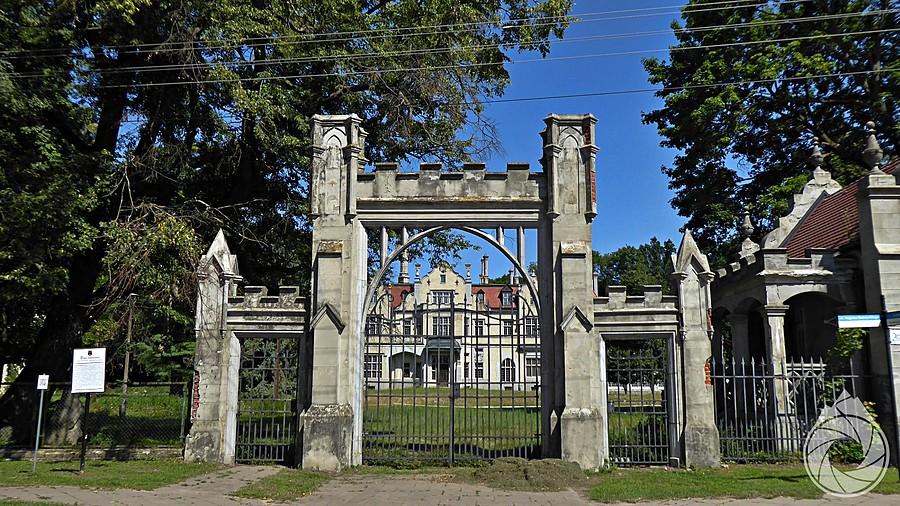 Pałac Zamoyskich w Jabłoniu