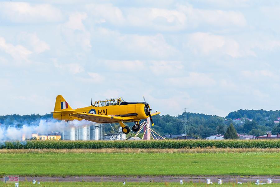 North American T-6 Harvard Mk.4M KF584 (SP-YIX) z 1953 roku - AirShow Rudniki 2025