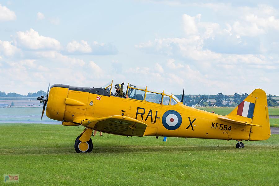 North American T-6 Harvard Mk.4M KF584 (SP-YIX) z 1953 roku - AirShow Rudniki 2025
