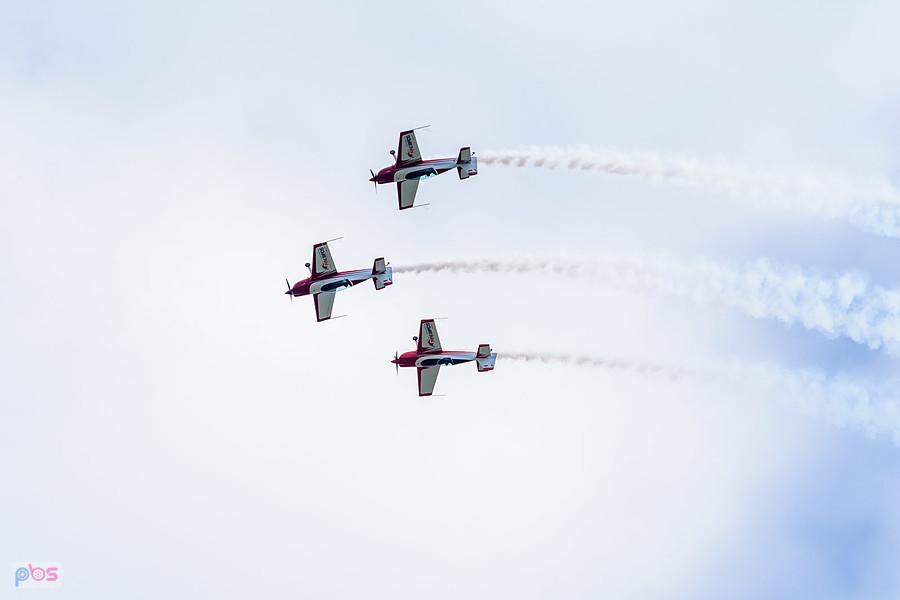 Samoloty Extra 330 LC - grupa akrobacyjna Fire Birds - AirShow Rudniki 2025