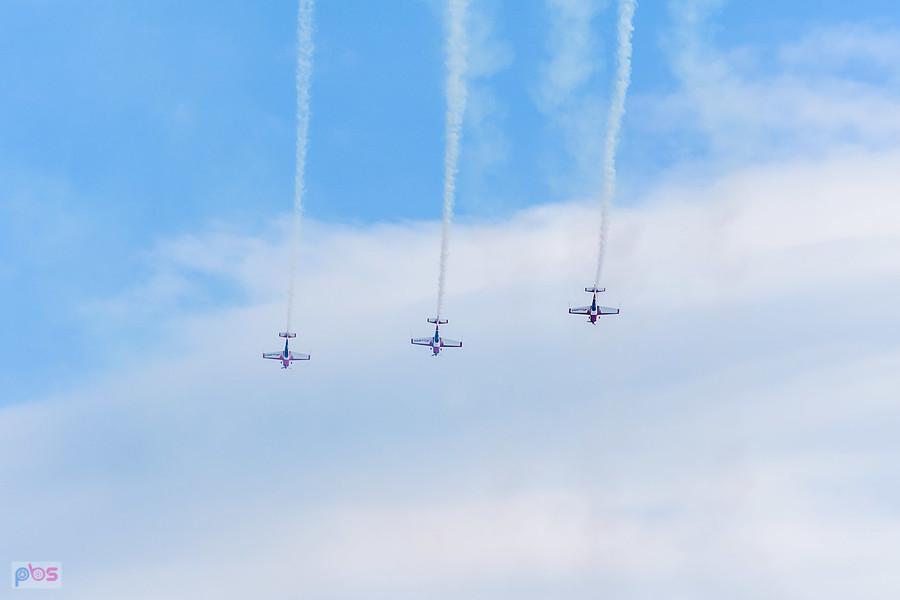Samoloty Extra 330 LC - grupa akrobacyjna Fire Birds - AirShow Rudniki 2025