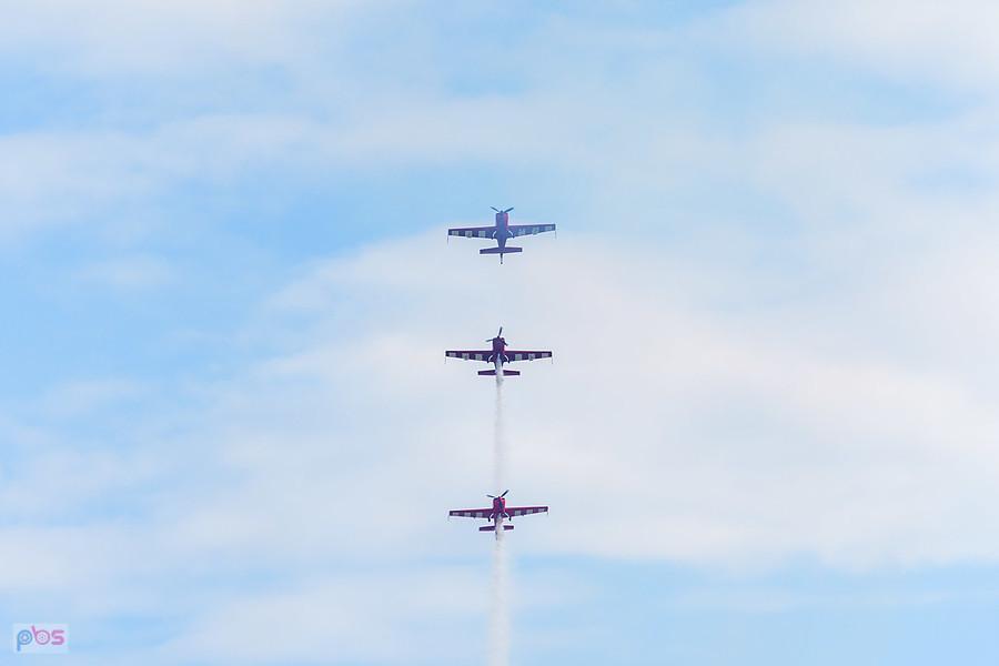 Samoloty Extra 330 LC - grupa akrobacyjna Fire Birds - AirShow Rudniki 2025