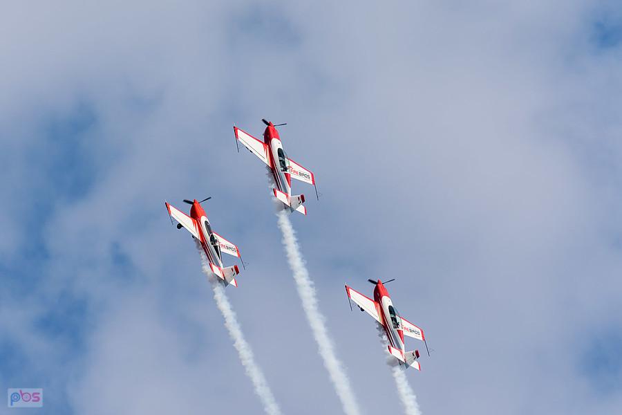 Samoloty Extra 330 LC - grupa akrobacyjna Fire Birds - AirShow Rudniki 2025