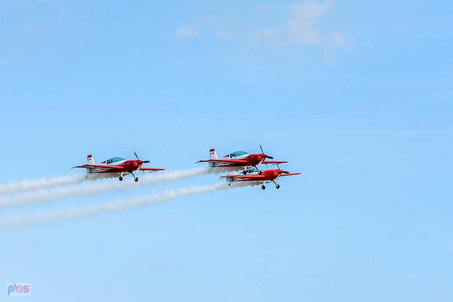Samoloty Extra 330 LC - grupa akrobacyjna Fire Birds - AirShow Rudniki 2025