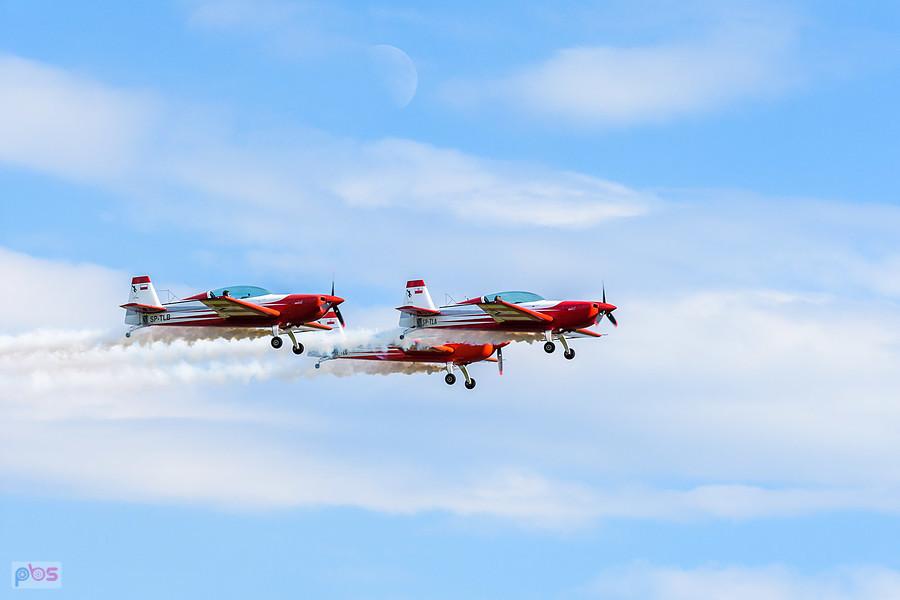 Samoloty Extra 330 LC - grupa akrobacyjna Fire Birds - AirShow Rudniki 2025