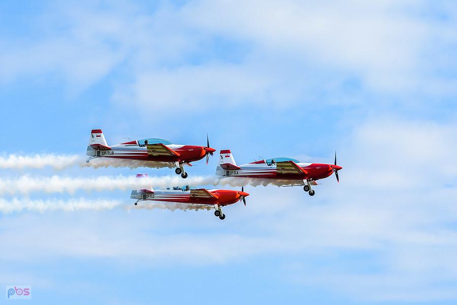 Samoloty Extra 330 LC - grupa akrobacyjna Fire Birds - AirShow Rudniki 2025