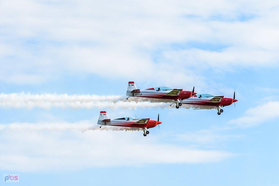Samoloty Extra 330 LC - grupa akrobacyjna Fire Birds - AirShow Rudniki 2025
