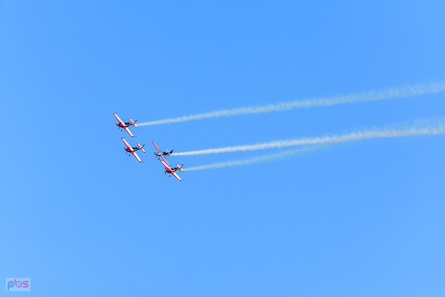 Samoloty Extra 330 LC i Zivko Edge 540 - grupa akrobacyjna Fire Birds i Łukasz Czepiela - AirShow Rudniki 2025