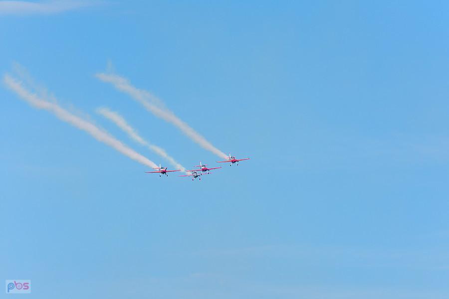 Samoloty Extra 330 LC i Zivko Edge 540 - grupa akrobacyjna Fire Birds i Łukasz Czepiela - AirShow Rudniki 2025