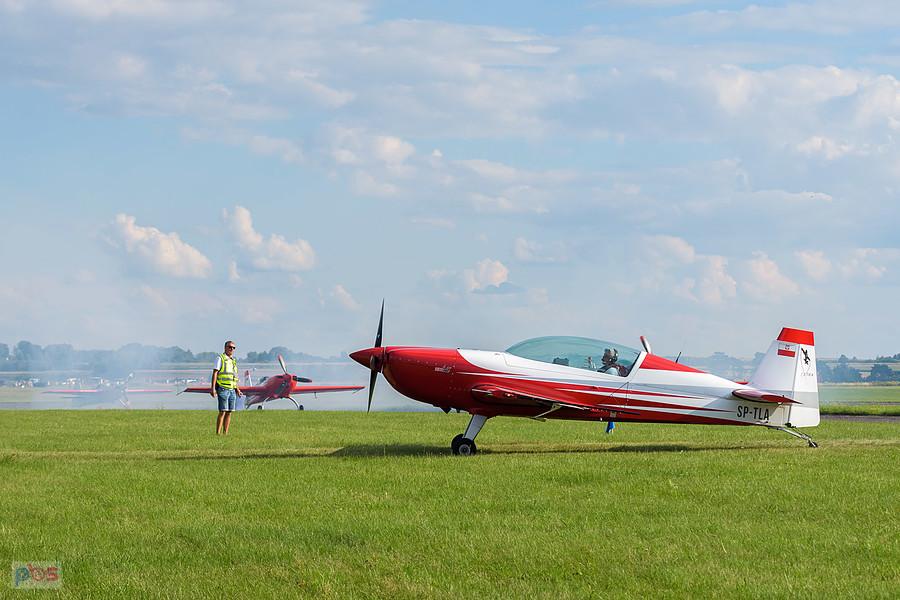 Samoloty Extra 330 LC i Zivko Edge 540 - grupa akrobacyjna Fire Birds i Łukasz Czepiela - AirShow Rudniki 2025