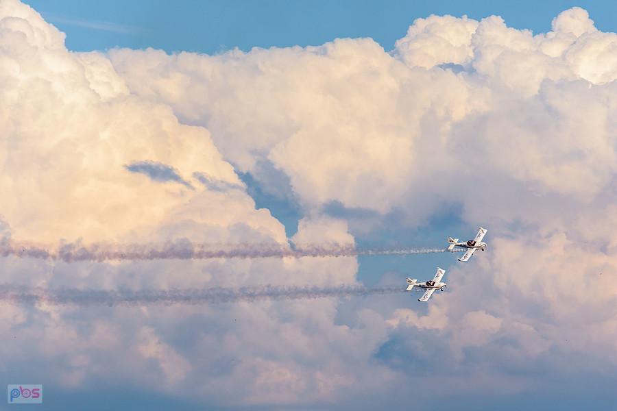 Samoloty Aero AT-3 R100 - #SP-TPE Hubert Massalski #SP-TPF - Radek Izdebski - grupa akrobacyjna Dwójka z AW - AirShow Rudniki 2025