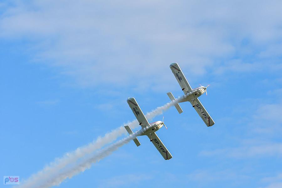 Samoloty Aero AT-3 R100 - #SP-TPE Hubert Massalski #SP-TPF - Radek Izdebski - grupa akrobacyjna Dwójka z AW - AirShow Rudniki 2025