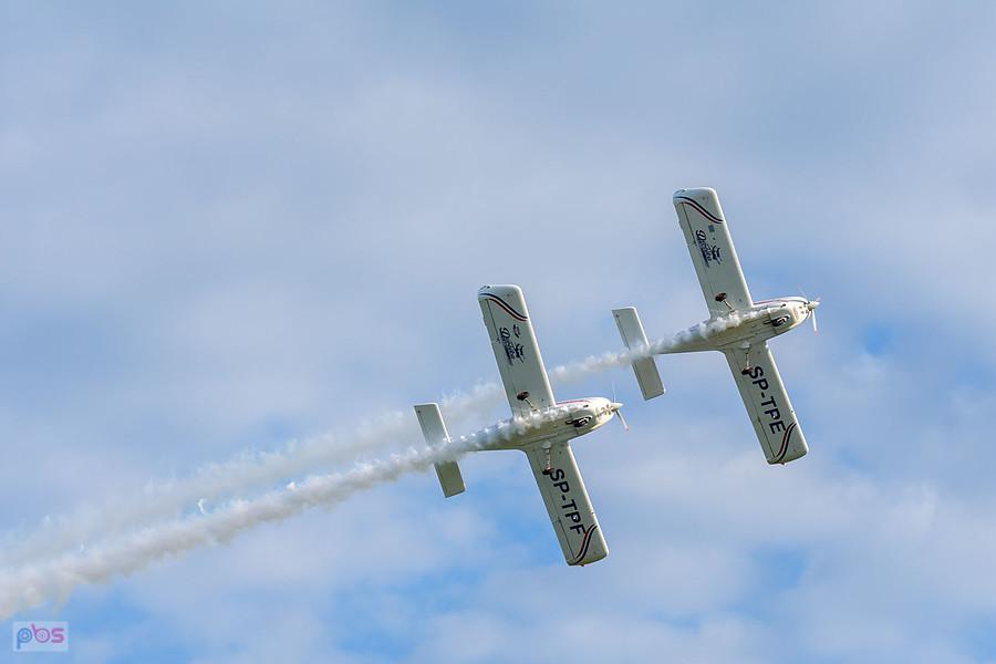 Samoloty Aero AT-3 R100 - #SP-TPE Hubert Massalski #SP-TPF - Radek Izdebski - grupa akrobacyjna Dwójka z AW - AirShow Rudniki 2025