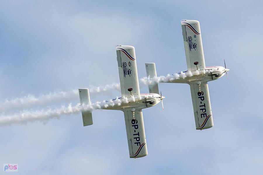 Samoloty Aero AT-3 R100 - #SP-TPE Hubert Massalski #SP-TPF - Radek Izdebski - grupa akrobacyjna Dwójka z AW - AirShow Rudniki 2025