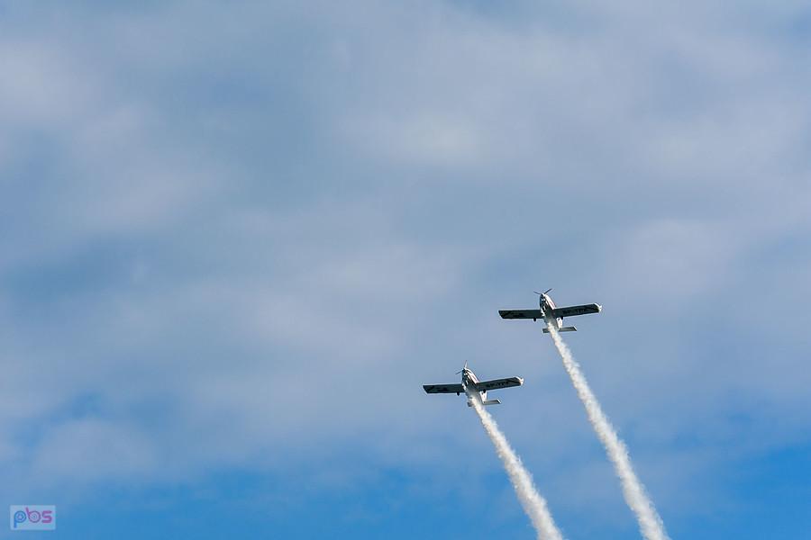 Samoloty Aero AT-3 R100 - #SP-TPE Hubert Massalski #SP-TPF - Radek Izdebski - grupa akrobacyjna Dwójka z AW - AirShow Rudniki 2025