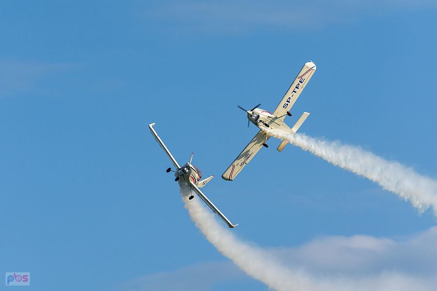 Samoloty Aero AT-3 R100 - #SP-TPE Hubert Massalski #SP-TPF - Radek Izdebski - grupa akrobacyjna Dwójka z AW - AirShow Rudniki 2025