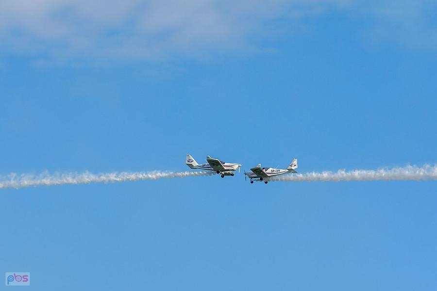 Samoloty Aero AT-3 R100 - #SP-TPE Hubert Massalski #SP-TPF - Radek Izdebski - grupa akrobacyjna Dwójka z AW - AirShow Rudniki 2025