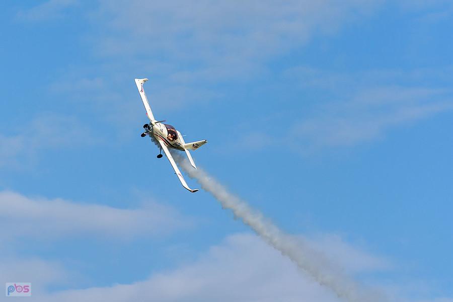 Samoloty Aero AT-3 R100 - #SP-TPE Hubert Massalski #SP-TPF - Radek Izdebski - grupa akrobacyjna Dwójka z AW - AirShow Rudniki 2025