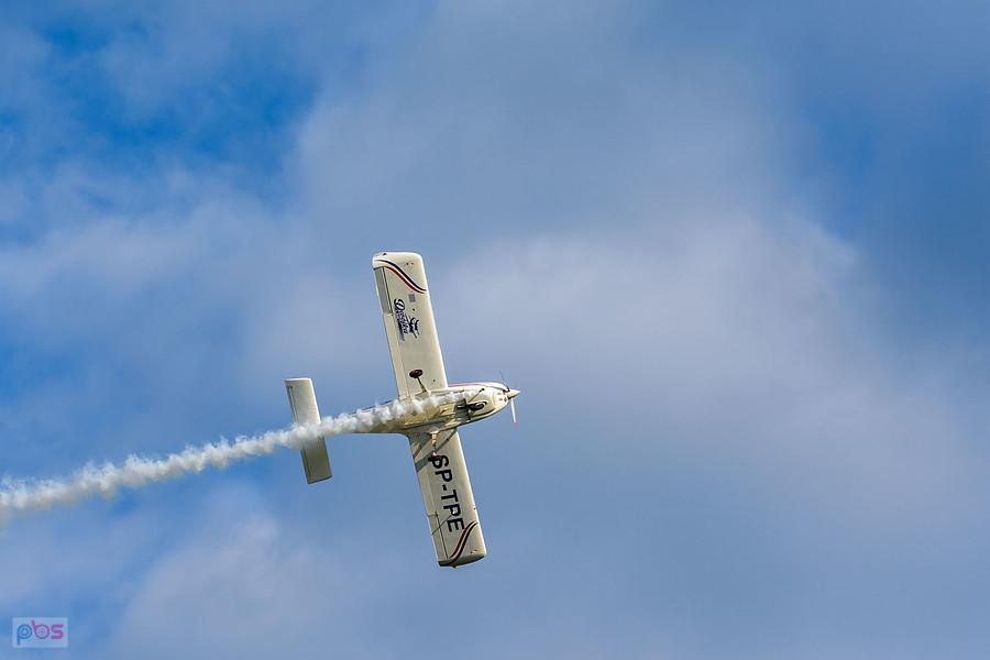 Samoloty Aero AT-3 R100 - #SP-TPE Hubert Massalski #SP-TPF - Radek Izdebski - grupa akrobacyjna Dwójka z AW - AirShow Rudniki 2025