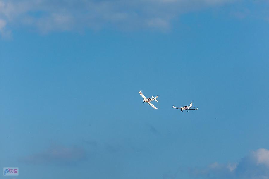 Samoloty Aero AT-3 R100 - #SP-TPE Hubert Massalski #SP-TPF - Radek Izdebski - grupa akrobacyjna Dwójka z AW - AirShow Rudniki 2025