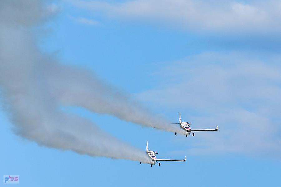 Samoloty Aero AT-3 R100 - #SP-TPE Hubert Massalski #SP-TPF - Radek Izdebski - grupa akrobacyjna Dwójka z AW - AirShow Rudniki 2025