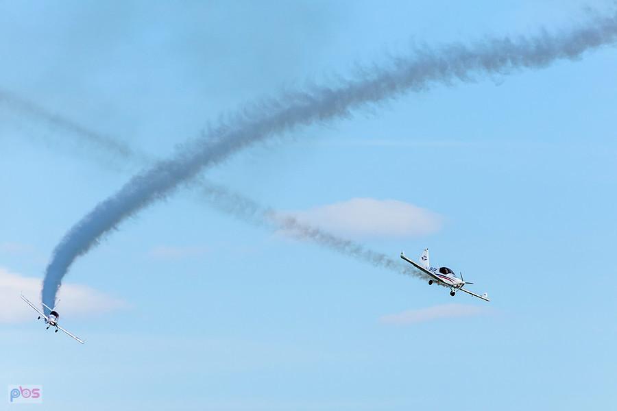 Samoloty Aero AT-3 R100 - #SP-TPE Hubert Massalski #SP-TPF - Radek Izdebski - grupa akrobacyjna Dwójka z AW - AirShow Rudniki 2025
