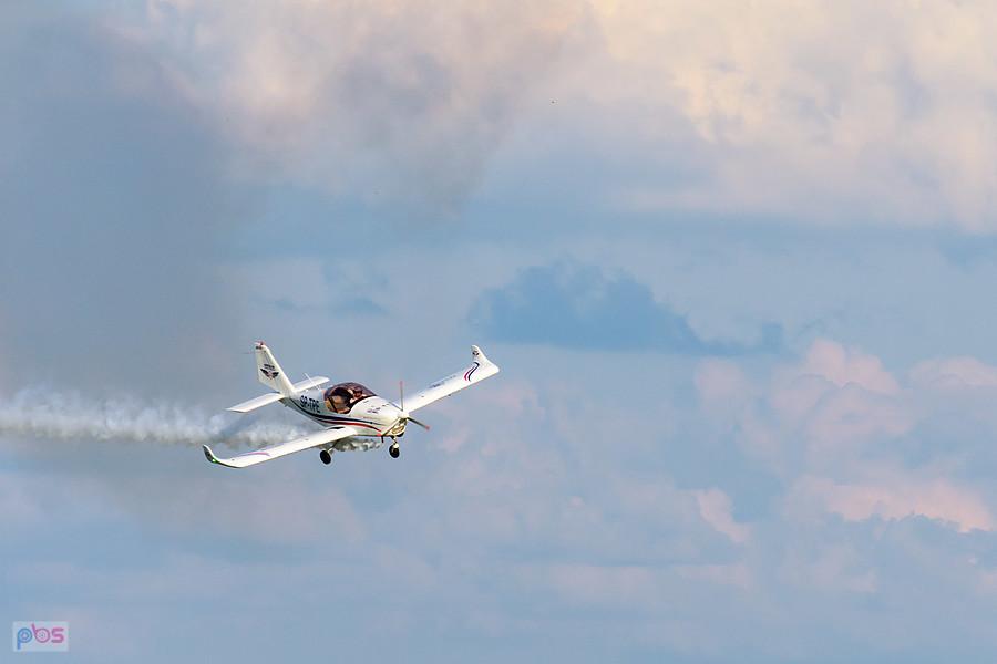 Samoloty Aero AT-3 R100 - #SP-TPE Hubert Massalski #SP-TPF - Radek Izdebski - grupa akrobacyjna Dwójka z AW - AirShow Rudniki 2025