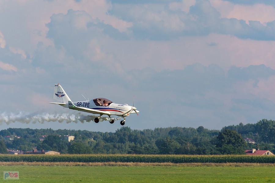 Samolot Aero AT-3 R100 - #SP-TPE Hubert Massalski- grupa akrobacyjna Dwójka z AW - AirShow Rudniki 2025