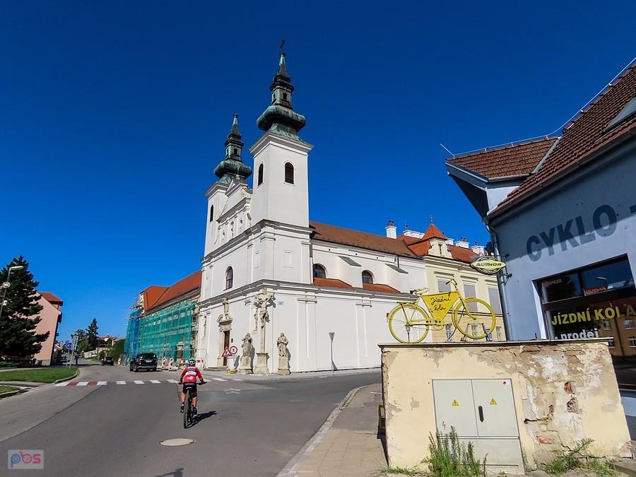 Valtice - Klasztor zakonu Braci Miłosierdzia z kościołem św. Augustyna