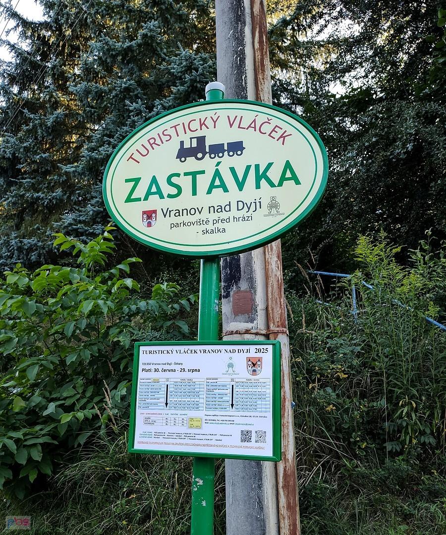 Przystanek kolejki turystycznej czyli zastávka turistického vláčku
