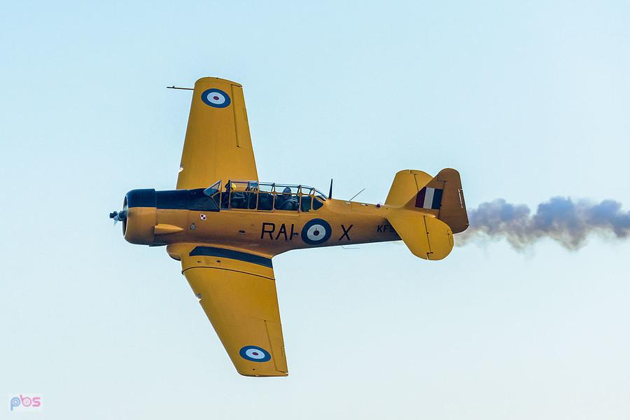North American T-6 "Harvard" Mk.4M #KF584 (SP-YIX) samolot szkoleniowo-treningowy z 1953 roku - AirShow Rudniki 2025