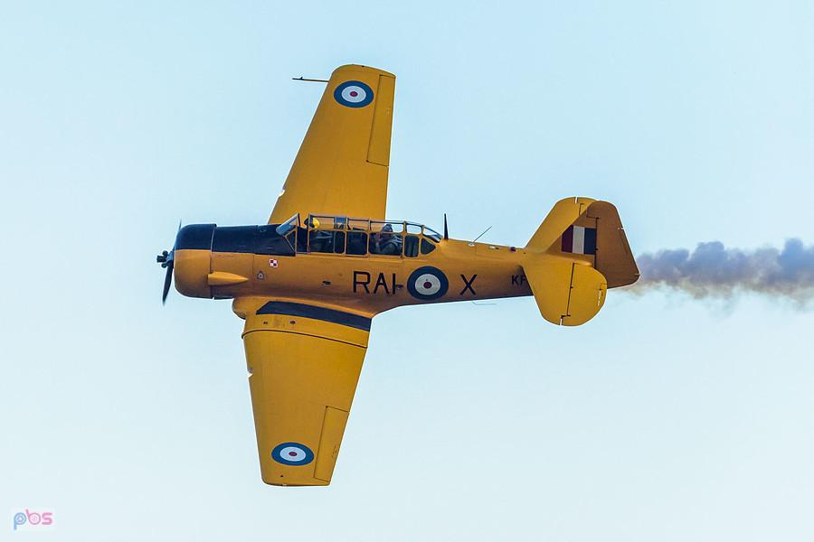 North American T-6 "Harvard" Mk.4M #KF584 (SP-YIX) samolot szkoleniowo-treningowy z 1953 roku - AirShow Rudniki 2025