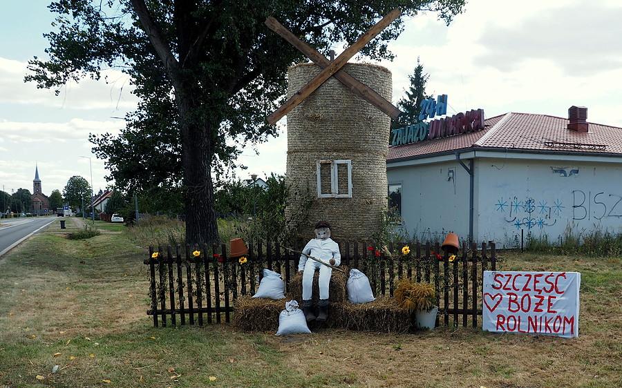 Szczęść Boże rolnikom, sezon dożynkowy