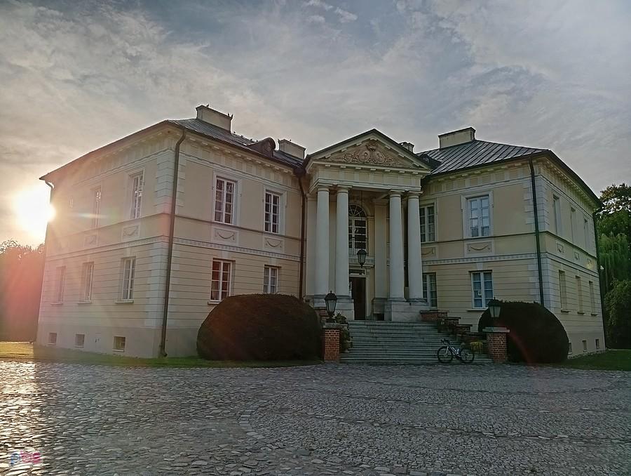 Pałac w Dobrzycy