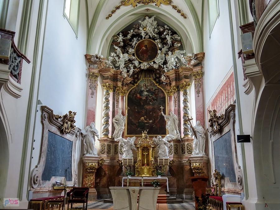 Ołtarz główny z obrazem Michaela Willmanna