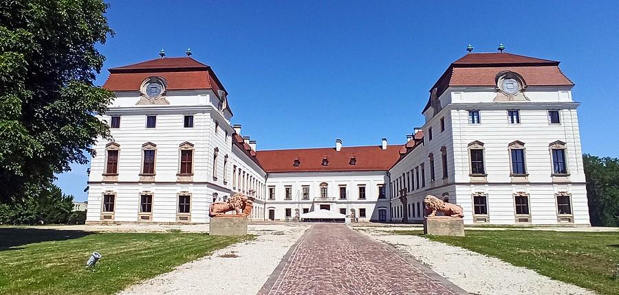 Pałac Esterhazich w Papie