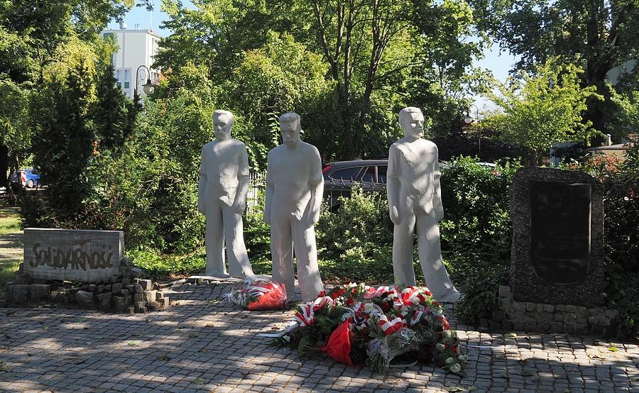Pomnik Robotników Solidarności w Zielonej Górze